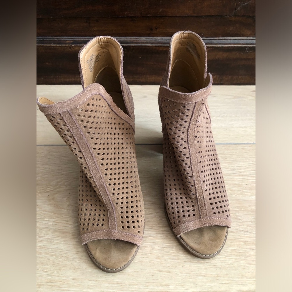 Lucky Brand Larise Bootie Size 7.5